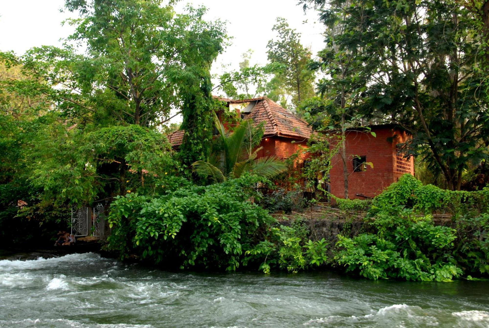 The Rippling Edge - River Front Property Karjat Eksteriør bilde