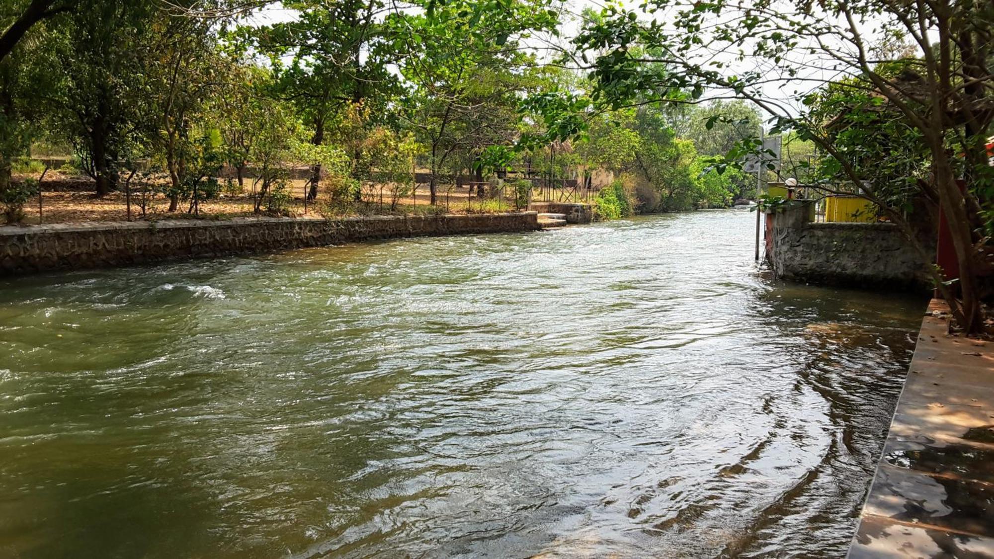 The Rippling Edge - River Front Property Karjat Eksteriør bilde