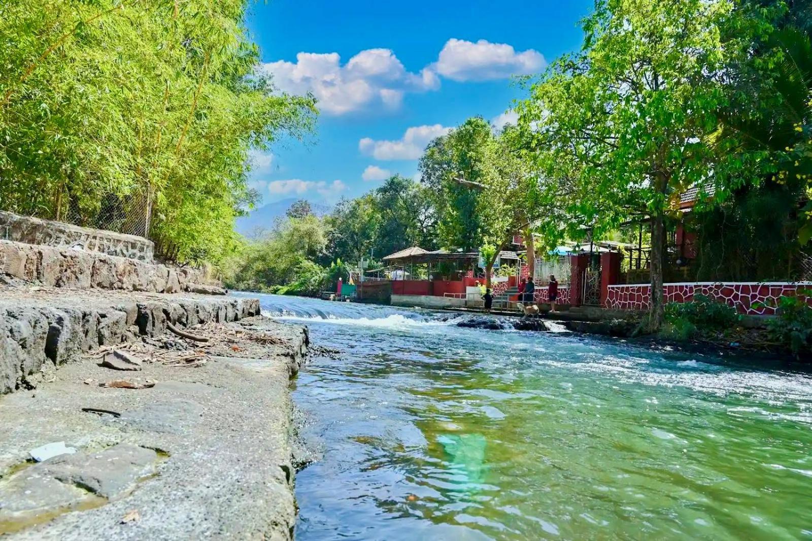The Rippling Edge - River Front Property Karjat Eksteriør bilde