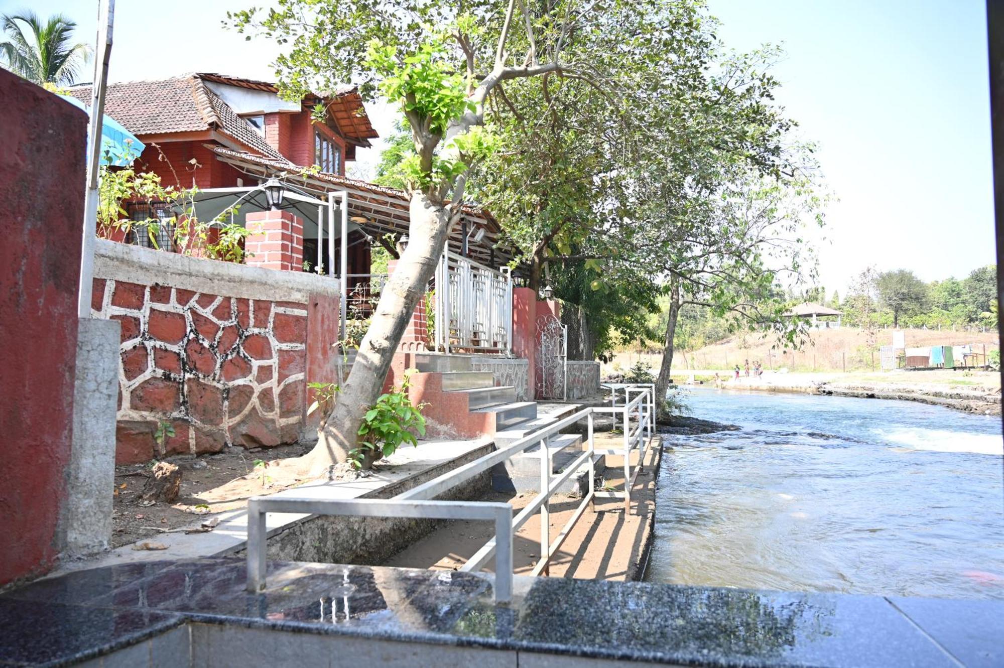 The Rippling Edge - River Front Property Karjat Eksteriør bilde