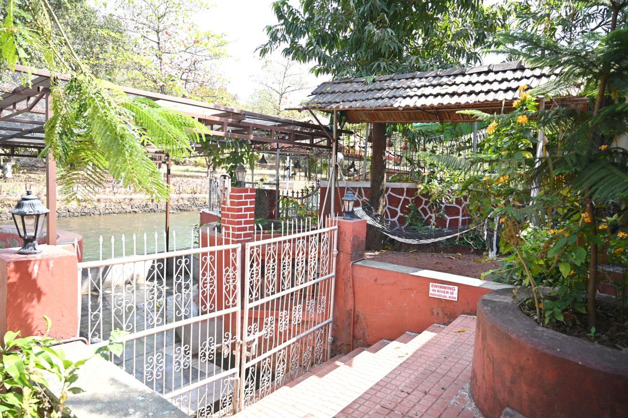The Rippling Edge - River Front Property Karjat Eksteriør bilde